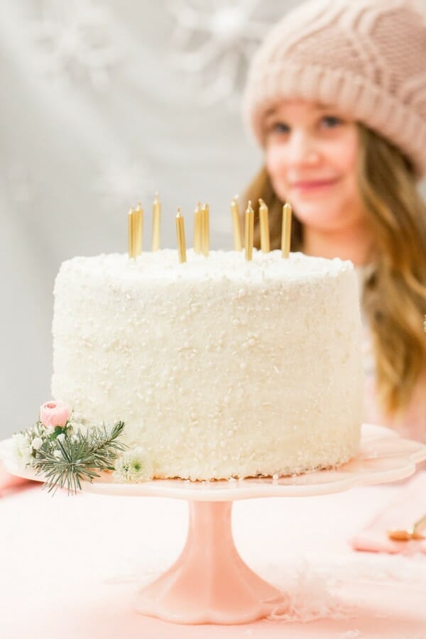 How to Make a Sprinkle Cake | sprinkle cake tutorial | homemade sprinkle cake | DIY sprinkle cake | easy cake tutorials | cake making tips and tricks || JennyCookies.com #sprinklecake #caketutorial #diycakes