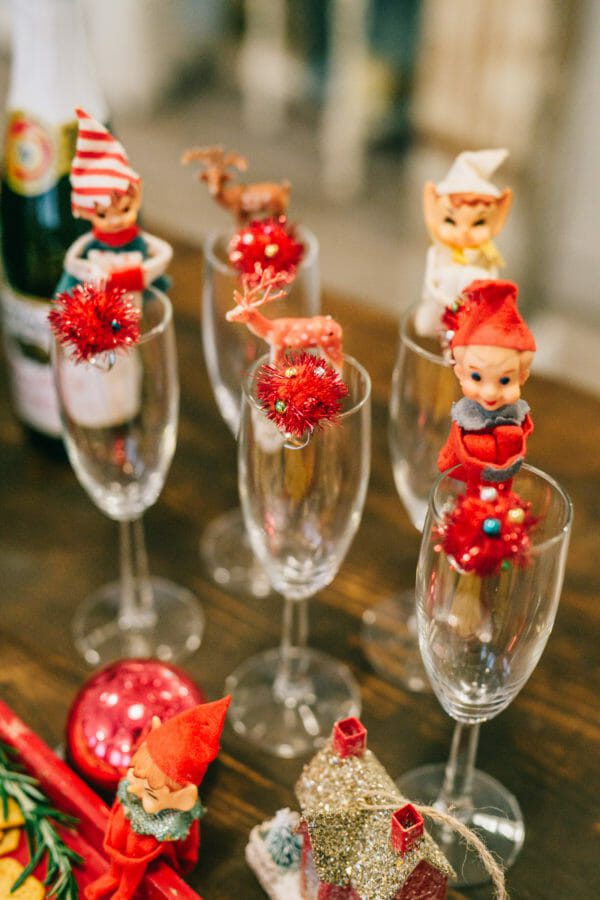 How to Host an Ugly Sweater Christmas Party | fun Christmas party ideas | fun holiday party ideas | party ideas for the holidays | holiday parties for adults | ugly Christmas sweaters || JennyCookies.com #uglychristmas #uglychristmassweater #holidayparty #christmasparty