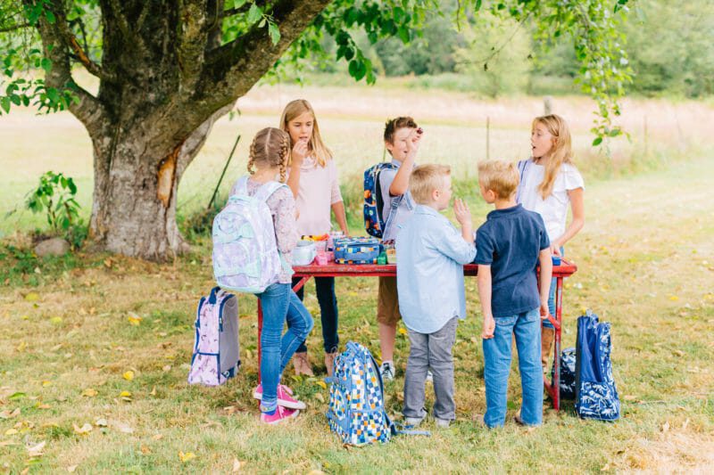 Head Back to School in Style with Pottery Barn Kids | back to school tips | back to school style for kids | kid friendly back to school tips | heading back to school | back to school snacks | lunch box recipes | healthy lunch box meals | what to pack for a school lunch | first day of school photo ideas || JennyCookies.com