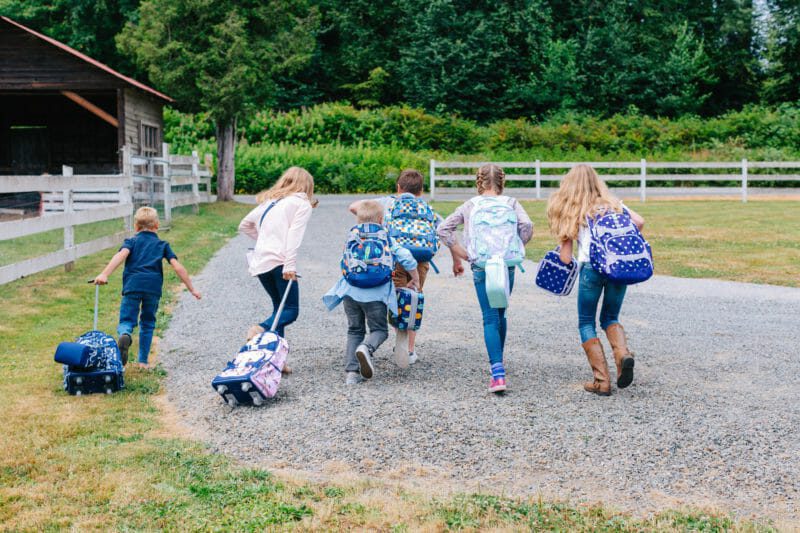 Head Back to School in Style with Pottery Barn Kids | back to school tips | back to school style for kids | kid friendly back to school tips | heading back to school | back to school snacks | lunch box recipes | healthy lunch box meals | what to pack for a school lunch | first day of school photo ideas || JennyCookies.com