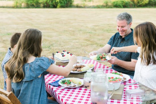 how to host an outdoor dinner party