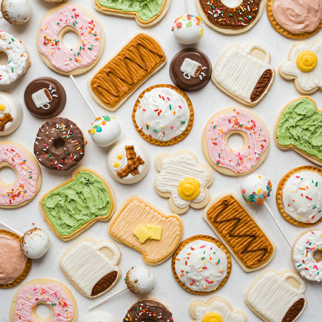 Breakfast of Champions | breakfast inspired desserts | fun cookie ideas || Jenny Cookies #cookies #funcookies #breakfastcookies