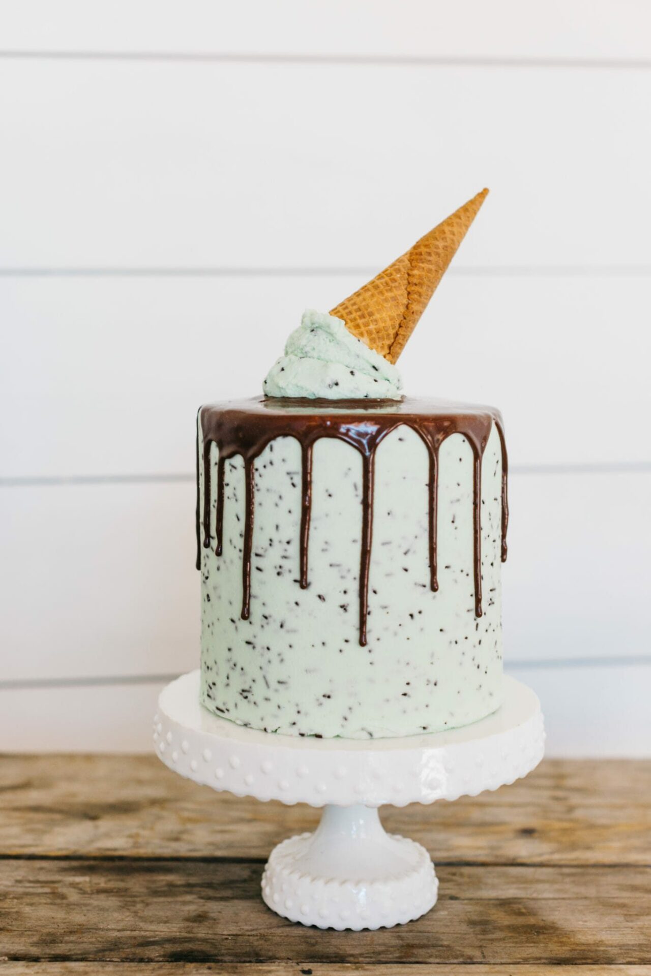 Ice Cream Social | ice cream inspired desserts | ice cream cakes | ice cream cookies || JennyCookies.com #recipe #icecream #cookies #cakes #summerdesserts #icecreamdesserts #summer #jennycookies