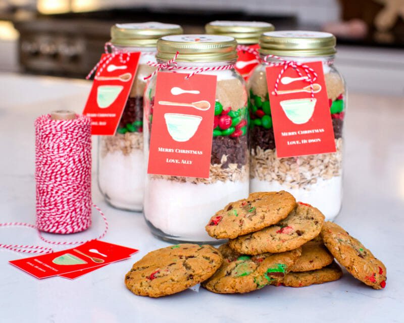 DIY Christmas Cookie Mix in a Jar - Jenny Cookies