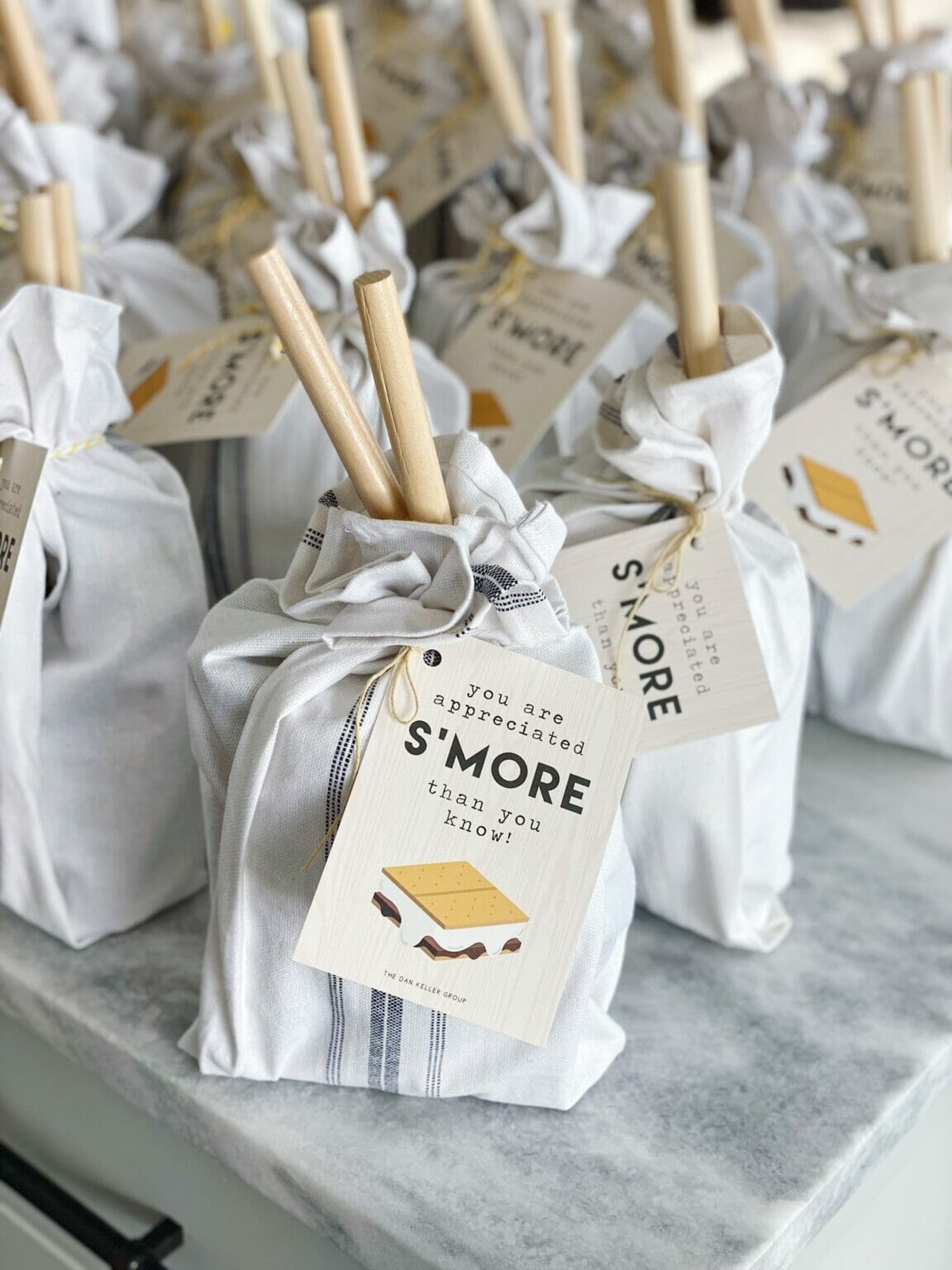DIY S’mores Kit with Free Printable Jenny Cookies