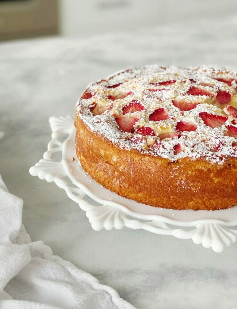 Simply Strawberry Cake