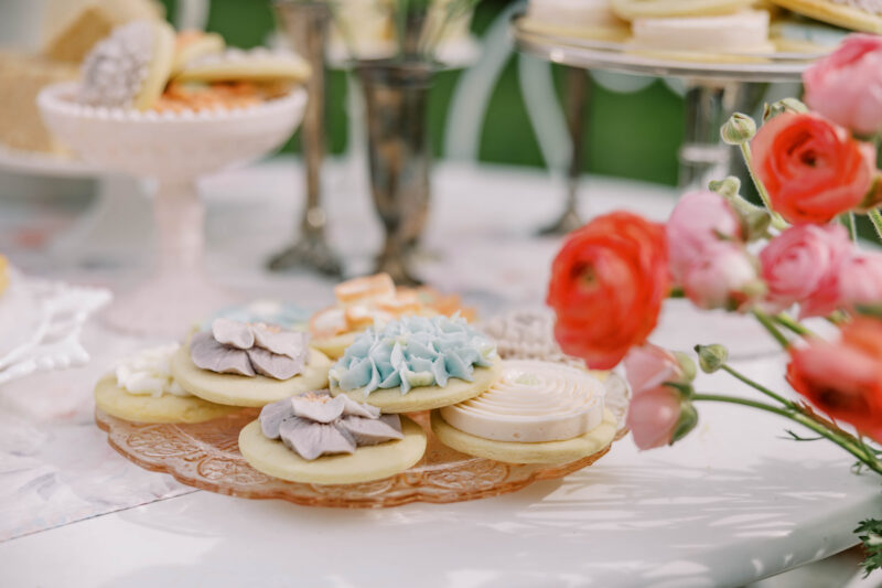 the best sugar cookies ever | Easy buttercream sugar cookies | sugar cookie recipe 