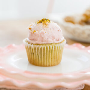 Raspberry Pistachio Cupcakes
