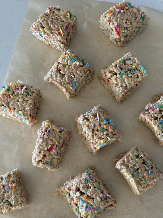 birthday cake protein Rice Krispie treats protein Rice Krispie treats
