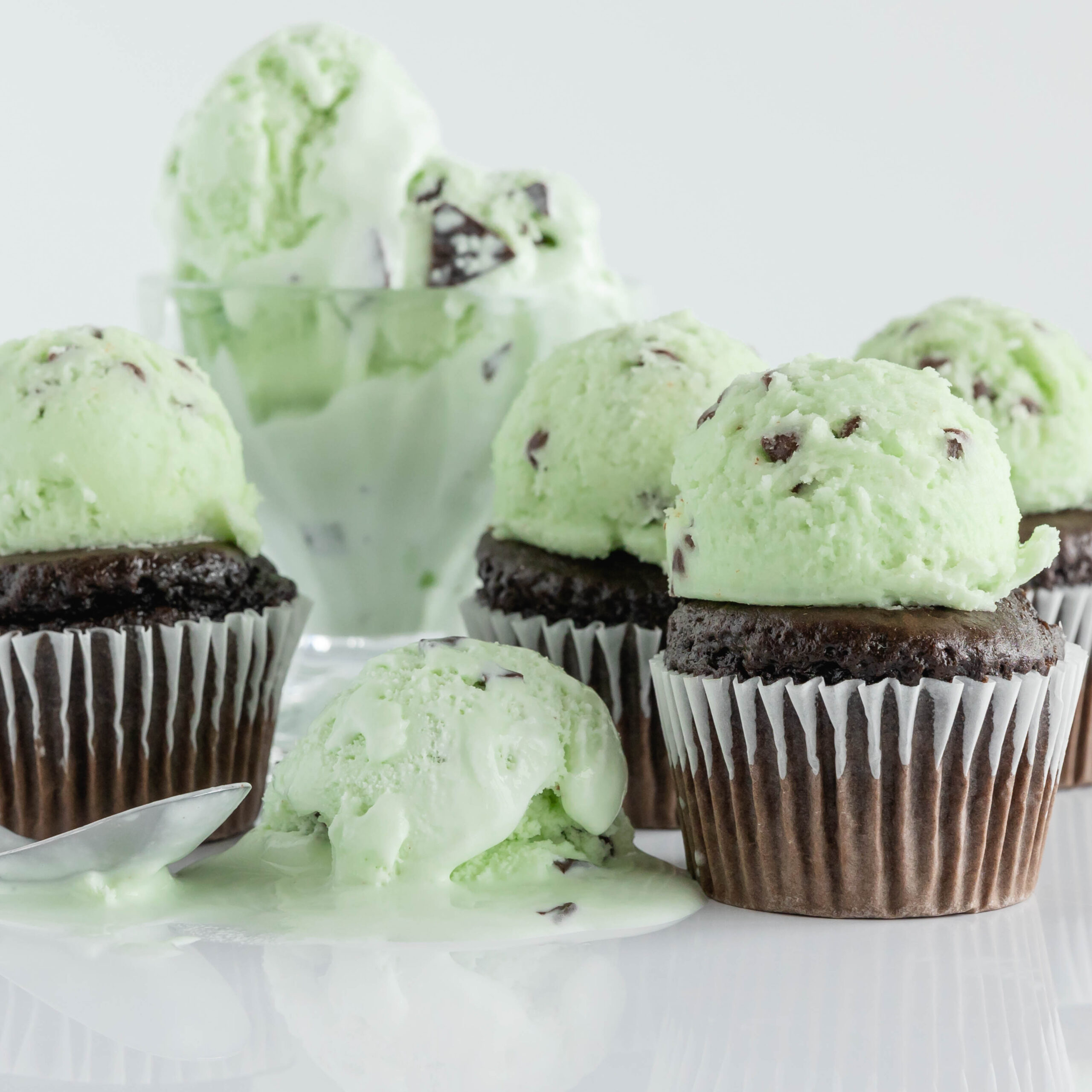 Mint Chocolate Chip Cupcakes