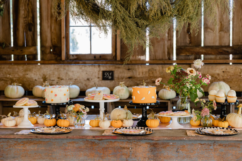 halloween dessert table