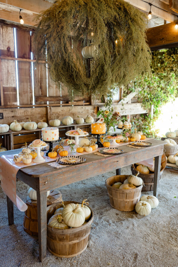 easy halloween dessert table
